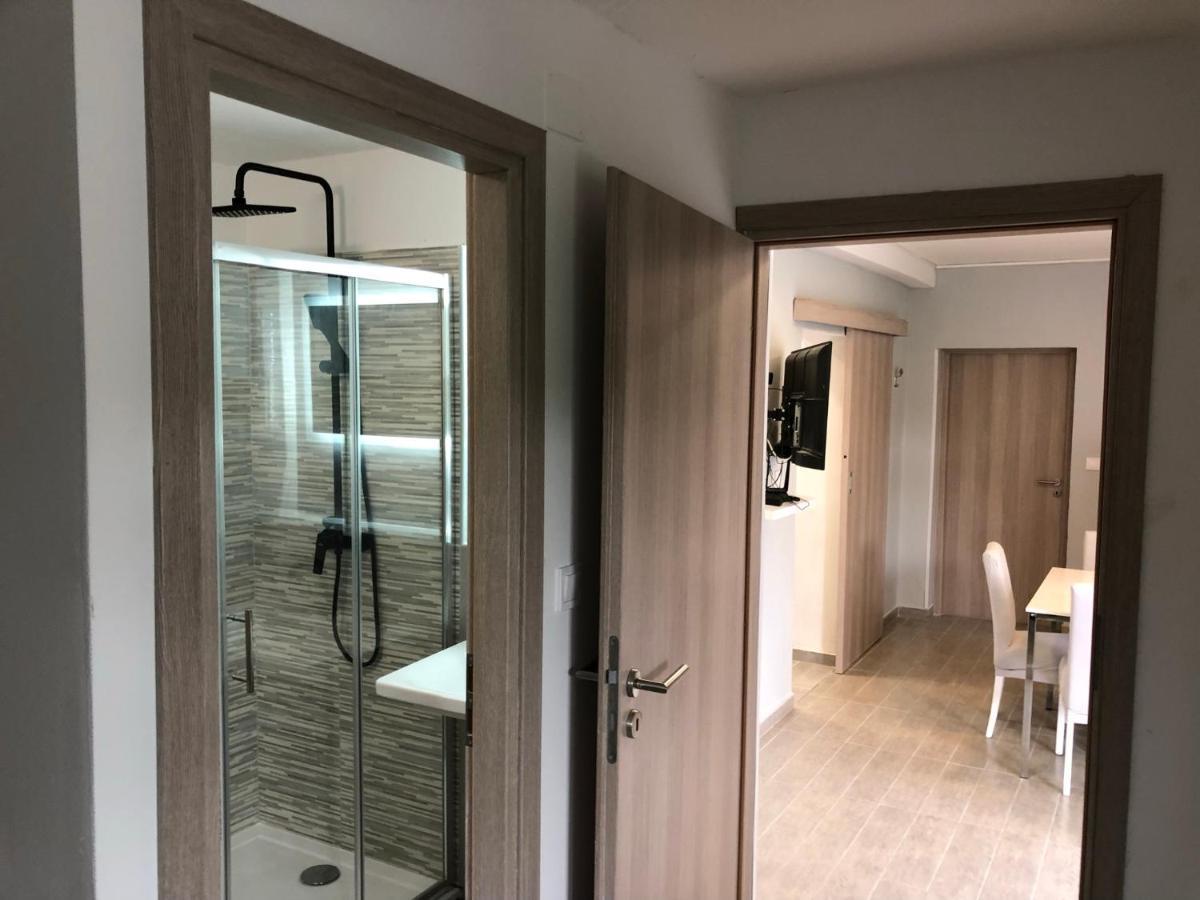 Garden Apartment Palit Екстериор снимка