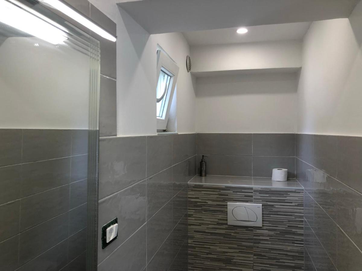 Garden Apartment Palit Екстериор снимка